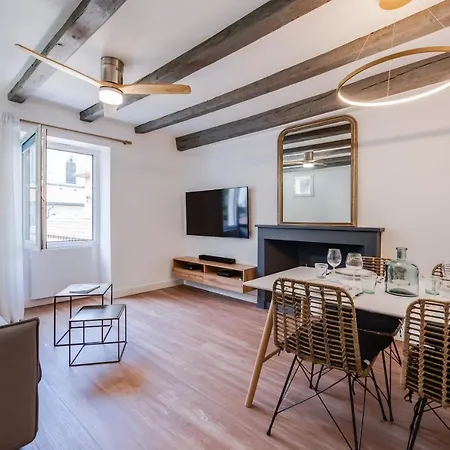 L'escale Bleue - For 2 To 4 People In The Heart Of Lejlighed