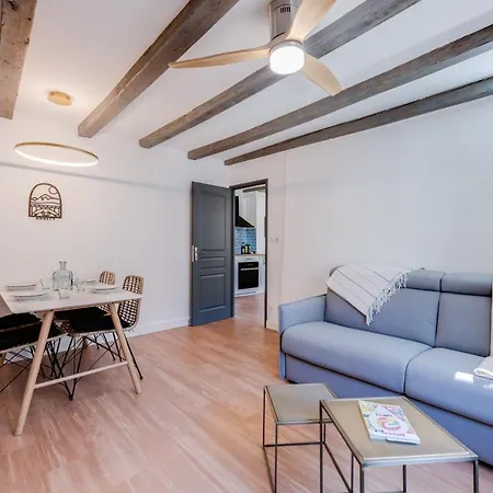 L'escale Bleue - For 2 To 4 People In The Heart Of *