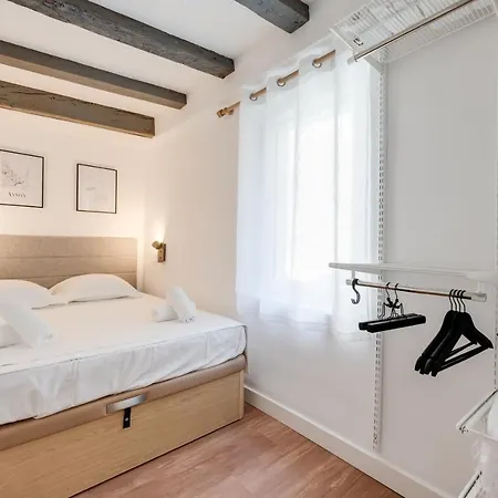 L'escale Bleue - For 2 To 4 People In The Heart Of Lejlighed *
